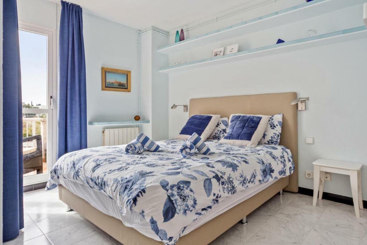 Casa Balmins Sitges Bed & Breakfast Exterior photo